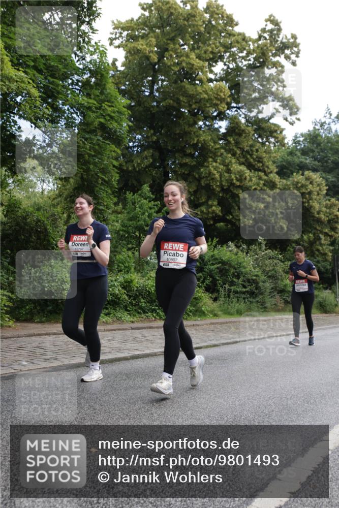 14.06.2026 - REWE Women's Run Jannik Wohlers http://msf.ph/oto/9801493 14.06.2026 10:10:23 Laufen 10797, 10807, 571 meine-sportfotos.de