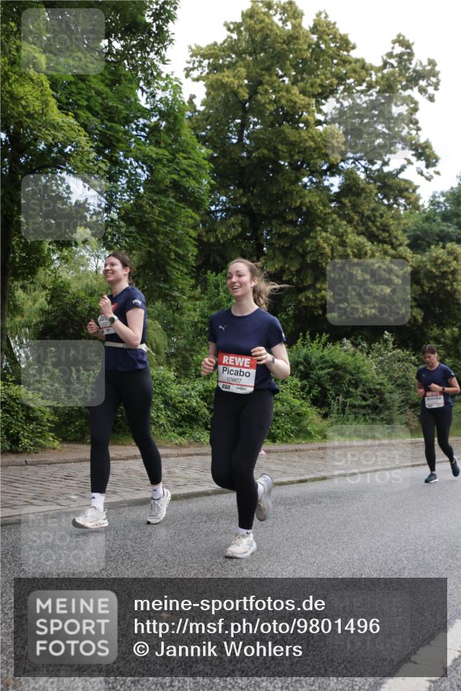 14.06.2026 - REWE Women's Run Jannik Wohlers http://msf.ph/oto/9801496 14.06.2026 10:10:24 Laufen 10807 meine-sportfotos.de