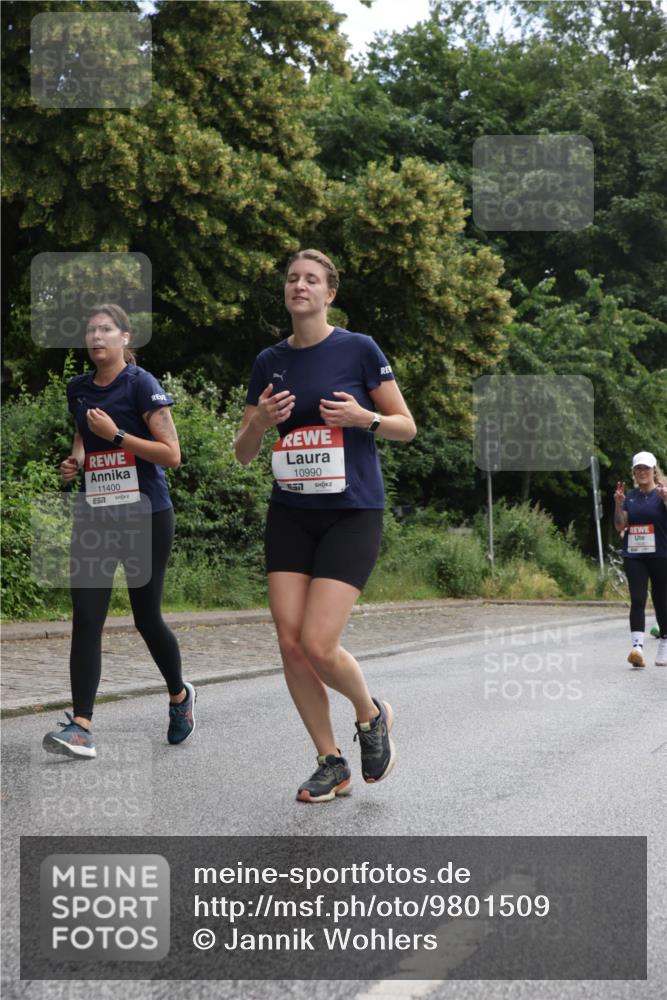 14.06.2026 - REWE Women's Run Jannik Wohlers http://msf.ph/oto/9801509 14.06.2026 10:10:25 Laufen 11400, 57, 10990 meine-sportfotos.de