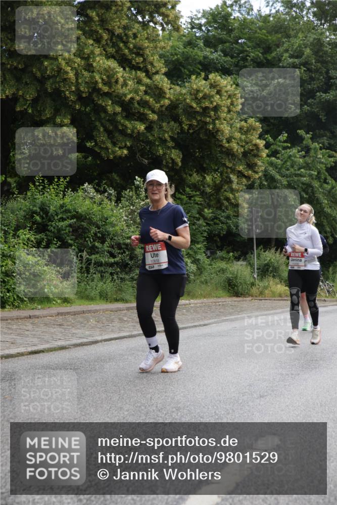 14.06.2026 - REWE Women's Run Jannik Wohlers http://msf.ph/oto/9801529 14.06.2026 10:10:28 Laufen 10658, 657 meine-sportfotos.de