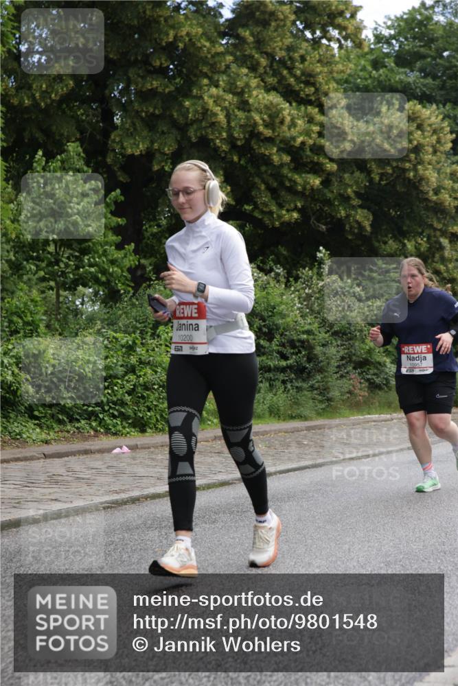 14.06.2026 - REWE Women's Run Jannik Wohlers http://msf.ph/oto/9801548 14.06.2026 10:10:30 Laufen 51, 10200, 1095 meine-sportfotos.de
