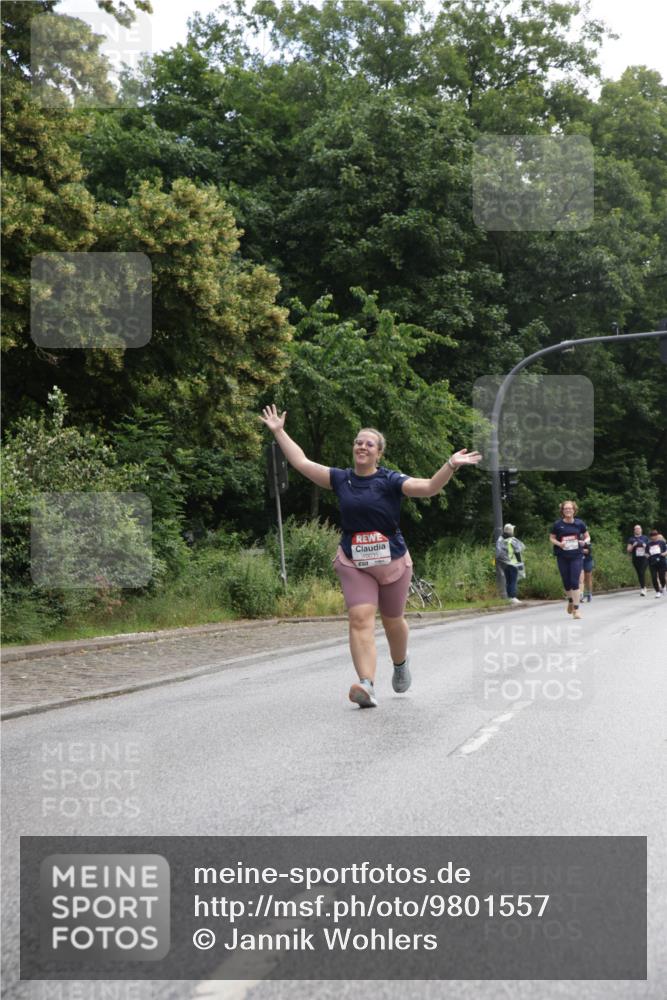 14.06.2026 - REWE Women's Run Jannik Wohlers http://msf.ph/oto/9801557 14.06.2026 10:10:33 Laufen 10035 meine-sportfotos.de
