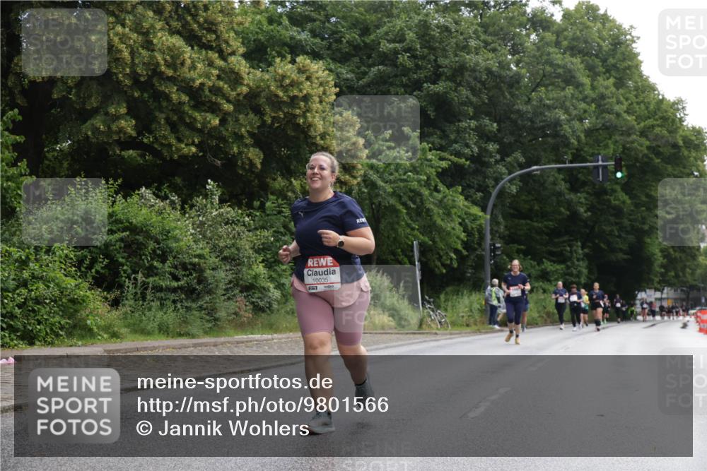 14.06.2026 - REWE Women's Run Jannik Wohlers http://msf.ph/oto/9801566 14.06.2026 10:10:34 Laufen 10035 meine-sportfotos.de
