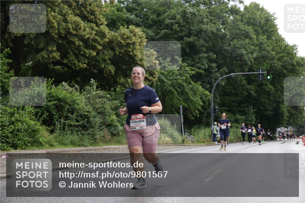 14.06.2026 - REWE Women's Run Jannik Wohlers http://msf.ph/oto/9801567 14.06.2026 10:10:34 Laufen 10035 meine-sportfotos.de