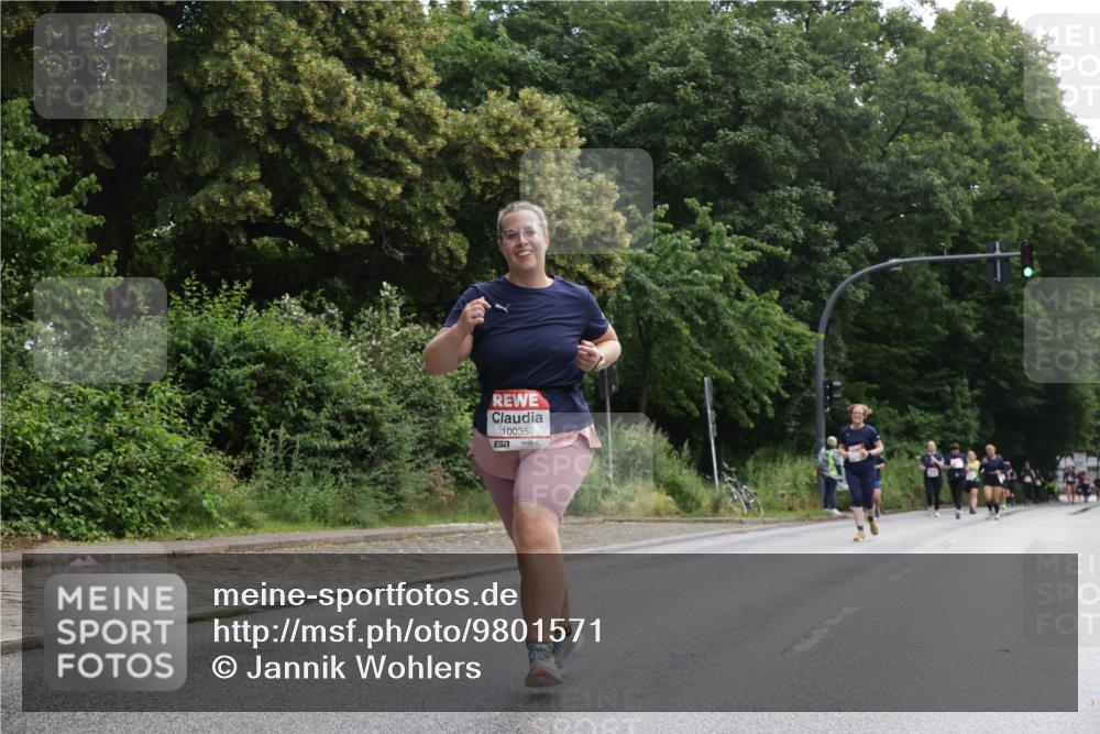 14.06.2026 - REWE Women's Run Jannik Wohlers http://msf.ph/oto/9801571 14.06.2026 10:10:35 Laufen 10035, 57 meine-sportfotos.de