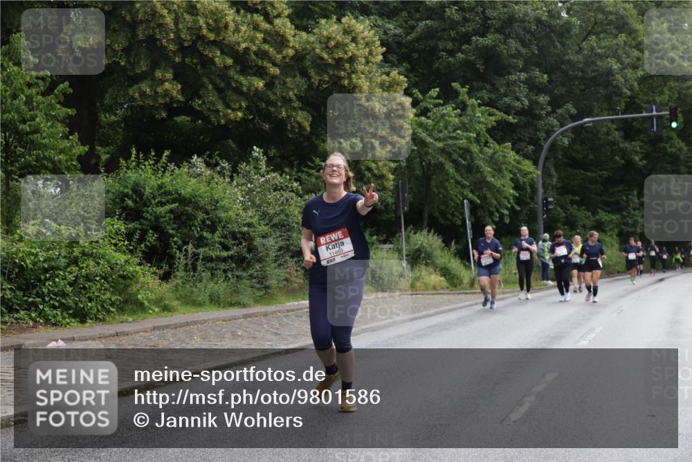 14.06.2026 - REWE Women's Run Jannik Wohlers http://msf.ph/oto/9801586 14.06.2026 10:10:41 Laufen 11460 meine-sportfotos.de