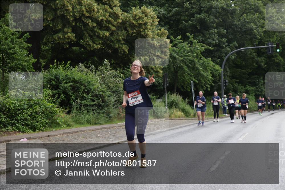 14.06.2026 - REWE Women's Run Jannik Wohlers http://msf.ph/oto/9801587 14.06.2026 10:10:41 Laufen 11460 meine-sportfotos.de