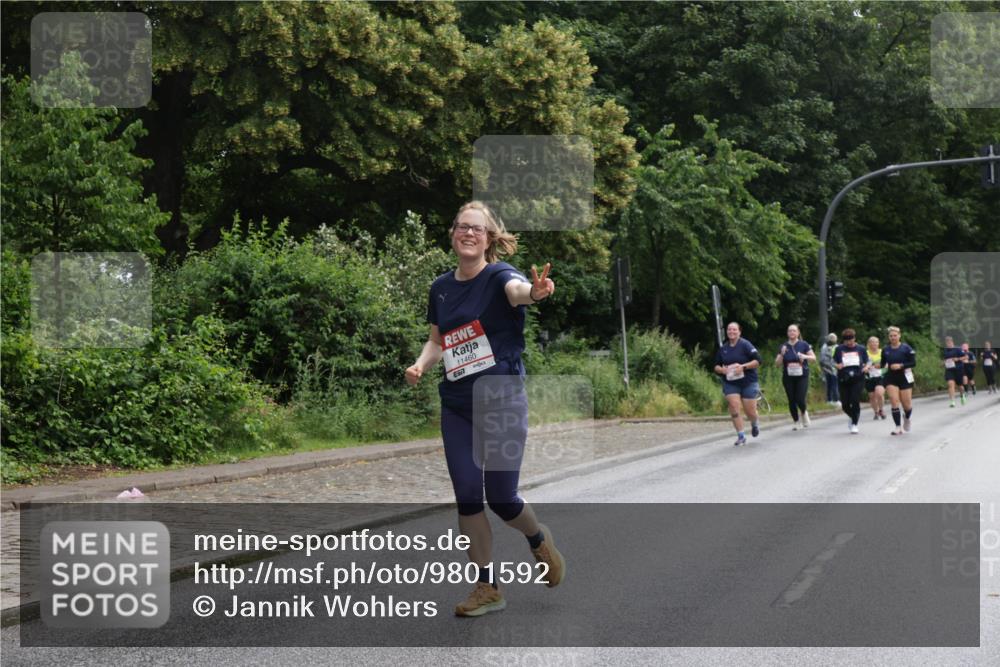 14.06.2026 - REWE Women's Run Jannik Wohlers http://msf.ph/oto/9801592 14.06.2026 10:10:41 Laufen 11460 meine-sportfotos.de