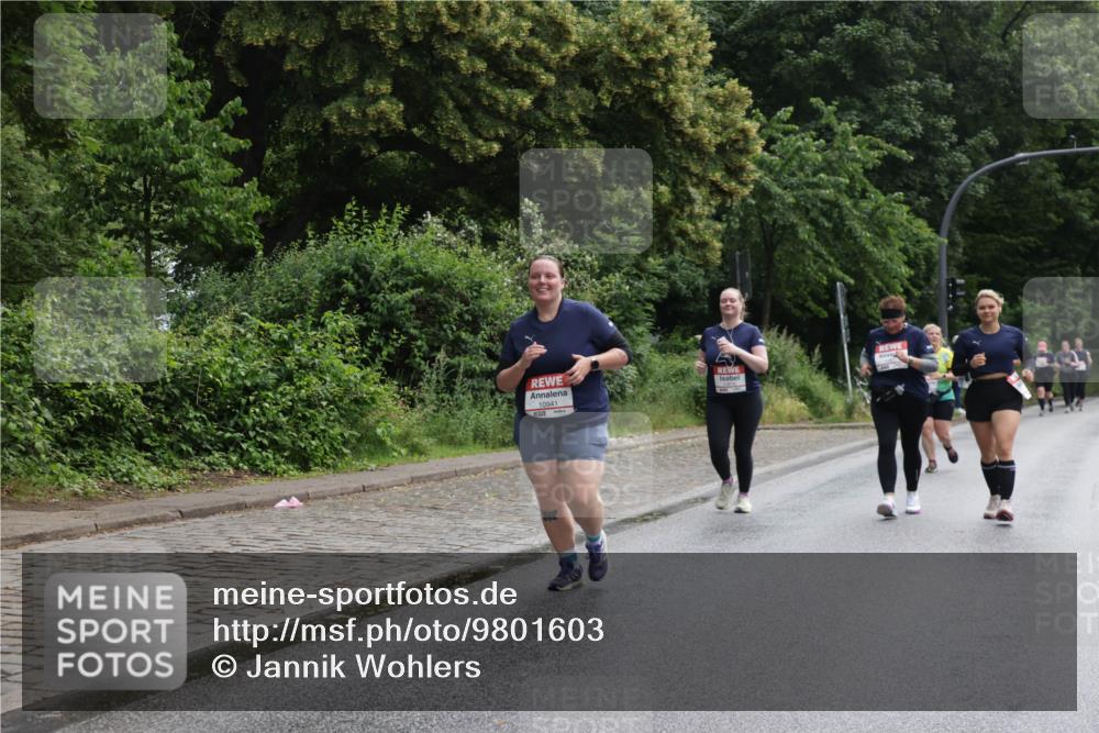 14.06.2026 - REWE Women's Run Jannik Wohlers http://msf.ph/oto/9801603 14.06.2026 10:10:47 Laufen 10941 meine-sportfotos.de