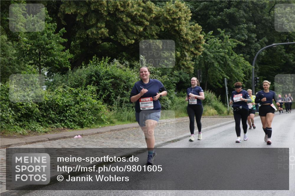 14.06.2026 - REWE Women's Run Jannik Wohlers http://msf.ph/oto/9801605 14.06.2026 10:10:47 Laufen 10941 meine-sportfotos.de
