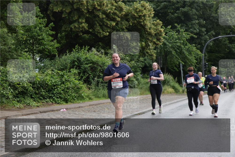 14.06.2026 - REWE Women's Run Jannik Wohlers http://msf.ph/oto/9801606 14.06.2026 10:10:47 Laufen 10941 meine-sportfotos.de