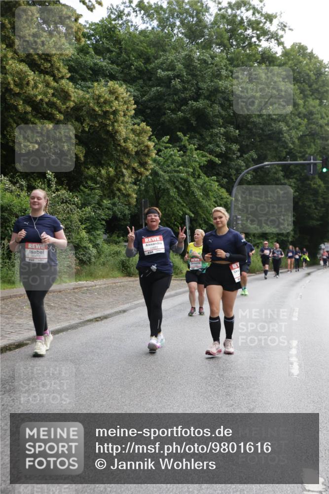 14.06.2026 - REWE Women's Run Jannik Wohlers http://msf.ph/oto/9801616 14.06.2026 10:10:48 Laufen 10615, 10877, 6 meine-sportfotos.de