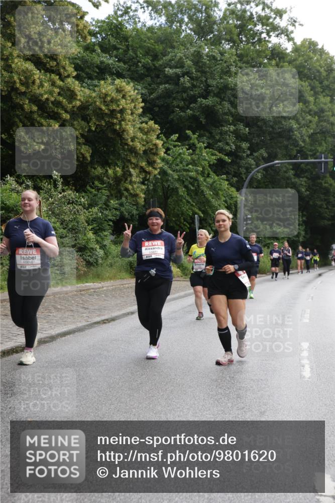 14.06.2026 - REWE Women's Run Jannik Wohlers http://msf.ph/oto/9801620 14.06.2026 10:10:49 Laufen 10615 meine-sportfotos.de