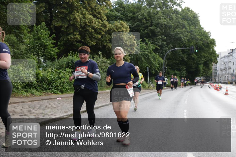 14.06.2026 - REWE Women's Run Jannik Wohlers http://msf.ph/oto/9801622 14.06.2026 10:10:50 Laufen 10877, 517 meine-sportfotos.de