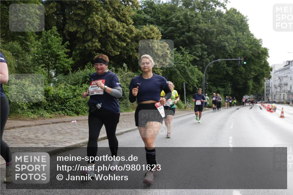 14.06.2026 - REWE Women's Run Jannik Wohlers http://msf.ph/oto/9801623 14.06.2026 10:10:50 Laufen 10877 meine-sportfotos.de