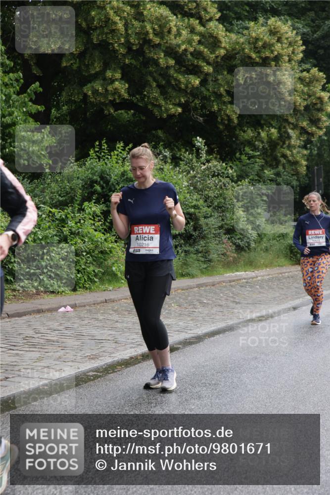 14.06.2026 - REWE Women's Run Jannik Wohlers http://msf.ph/oto/9801671 14.06.2026 10:11:03 Laufen 10216, 57, 10515 meine-sportfotos.de
