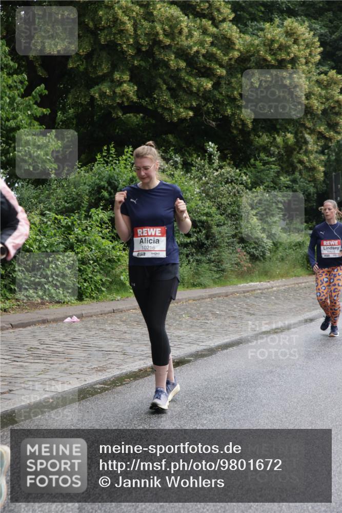 14.06.2026 - REWE Women's Run Jannik Wohlers http://msf.ph/oto/9801672 14.06.2026 10:11:03 Laufen 10216 meine-sportfotos.de