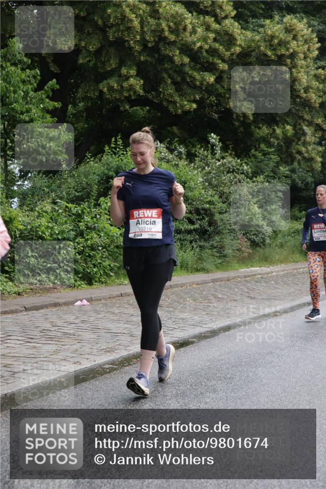 14.06.2026 - REWE Women's Run Jannik Wohlers http://msf.ph/oto/9801674 14.06.2026 10:11:03 Laufen 10216, 10515 meine-sportfotos.de