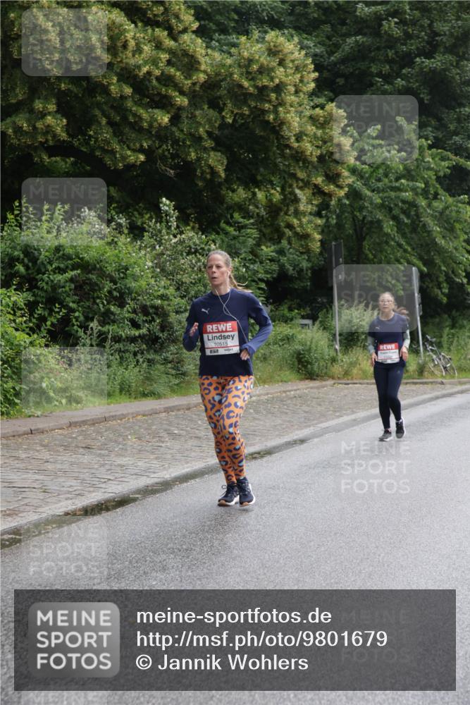 14.06.2026 - REWE Women's Run Jannik Wohlers http://msf.ph/oto/9801679 14.06.2026 10:11:04 Laufen 10515 meine-sportfotos.de