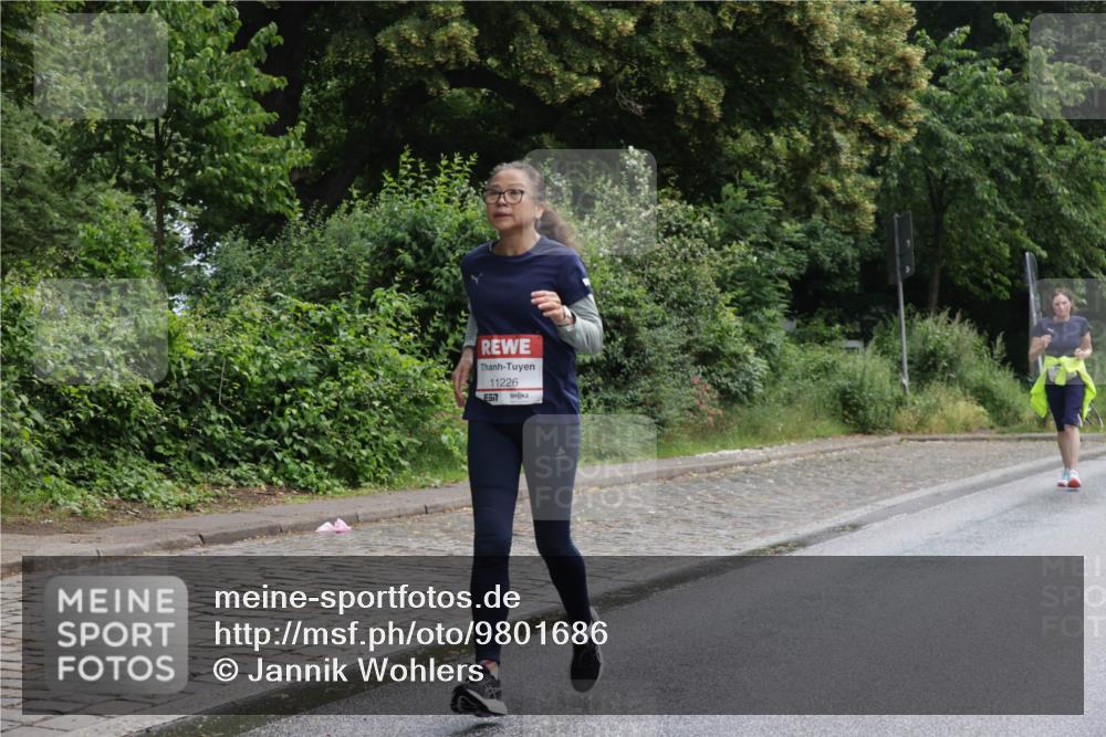 14.06.2026 - REWE Women's Run Jannik Wohlers http://msf.ph/oto/9801686 14.06.2026 10:11:07 Laufen 11226, 7 meine-sportfotos.de