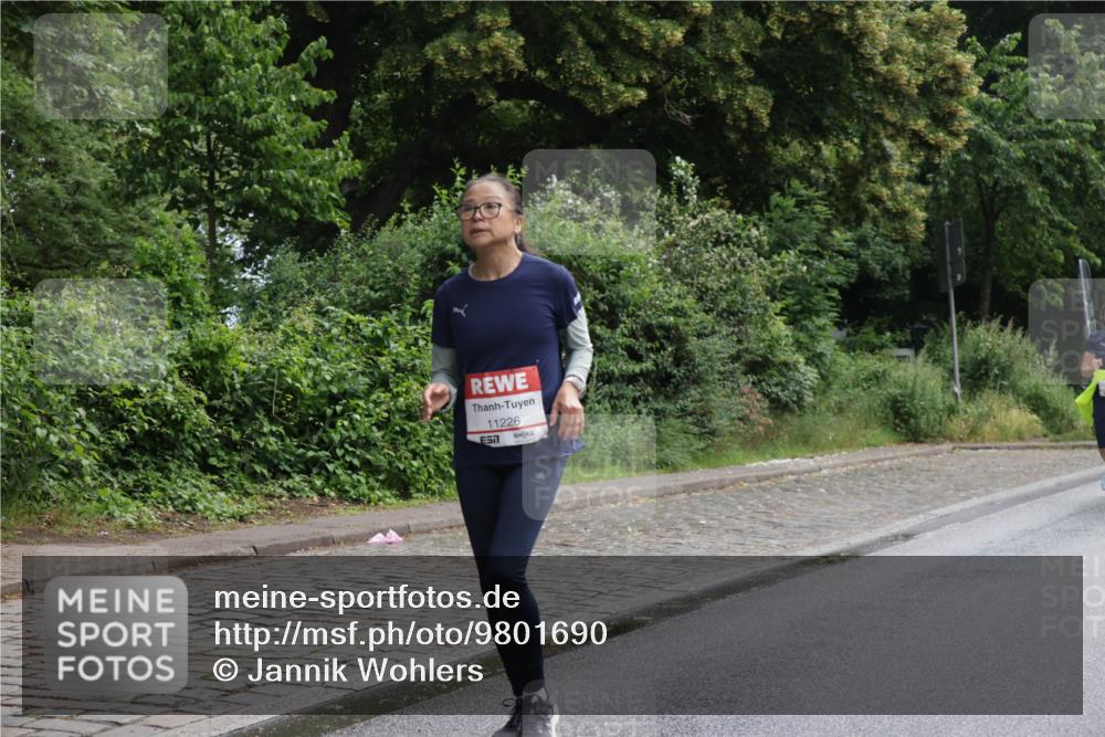 14.06.2026 - REWE Women's Run Jannik Wohlers http://msf.ph/oto/9801690 14.06.2026 10:11:08 Laufen 11226, 57 meine-sportfotos.de