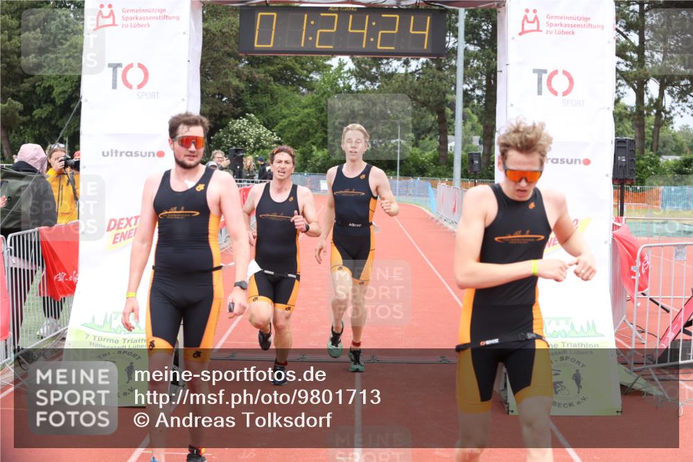 14.06.2026 - 7 Türme Triathlon Andreas Tolksdorf http://msf.ph/oto/9801713 14.06.2026 11:54:24 Ziel 424, 436, 437, 438, 439 meine-sportfotos.de