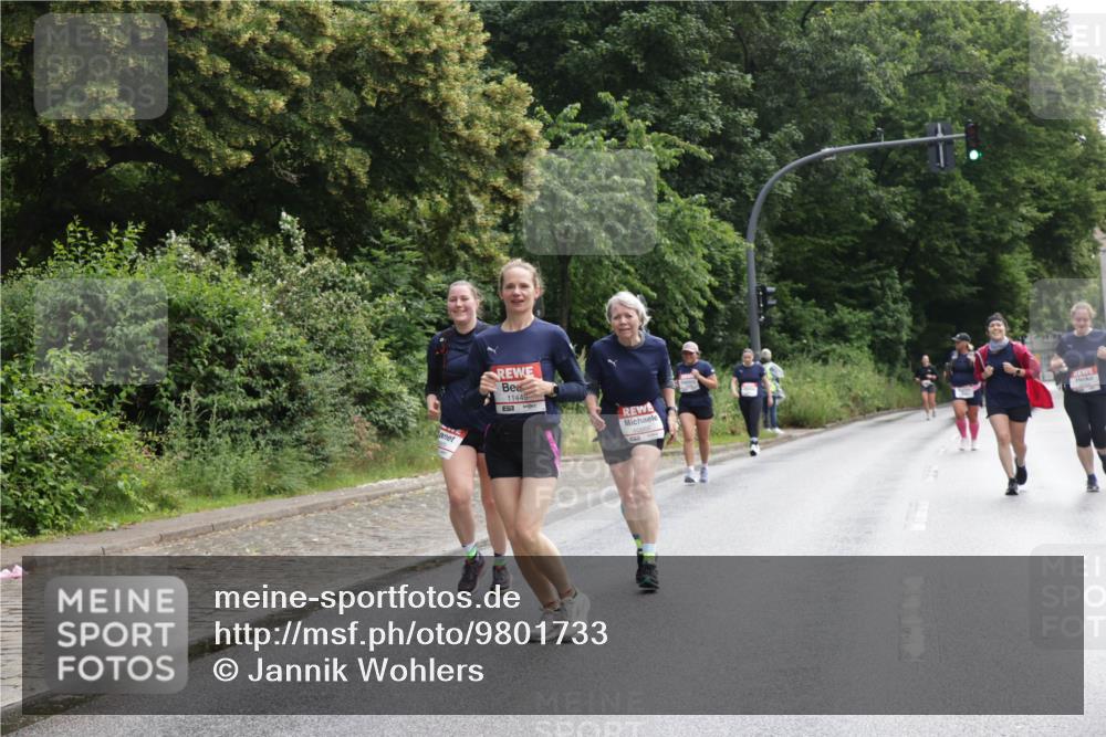 14.06.2026 - REWE Women's Run Jannik Wohlers http://msf.ph/oto/9801733 14.06.2026 10:11:22 Laufen 11449, 7 meine-sportfotos.de