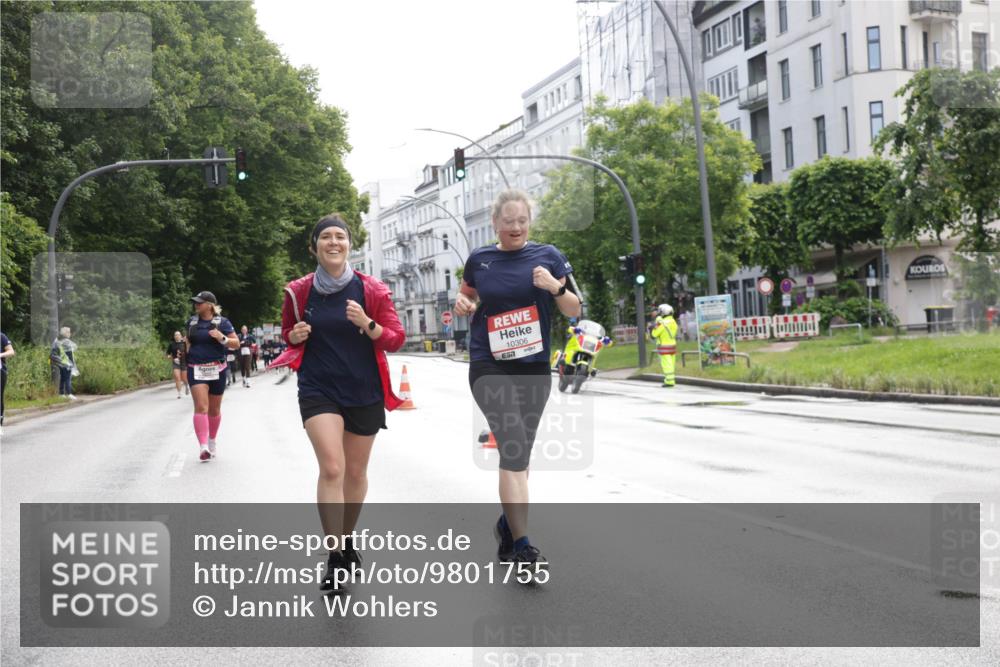 14.06.2026 - REWE Women's Run Jannik Wohlers http://msf.ph/oto/9801755 14.06.2026 10:11:26 Laufen 10306, 57 meine-sportfotos.de