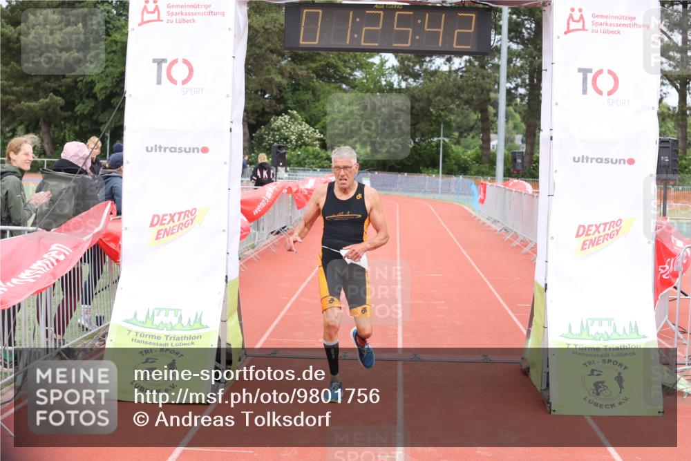 14.06.2026 - 7 Türme Triathlon Andreas Tolksdorf http://msf.ph/oto/9801756 14.06.2026 11:55:41 Ziel 435 meine-sportfotos.de