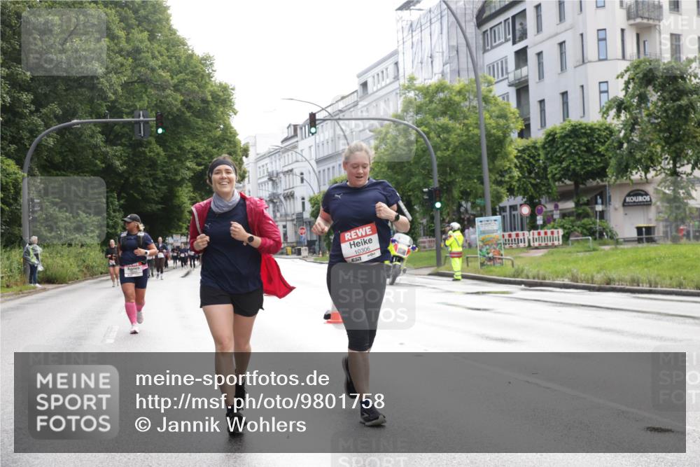 14.06.2026 - REWE Women's Run Jannik Wohlers http://msf.ph/oto/9801758 14.06.2026 10:11:27 Laufen 10306, 7 meine-sportfotos.de