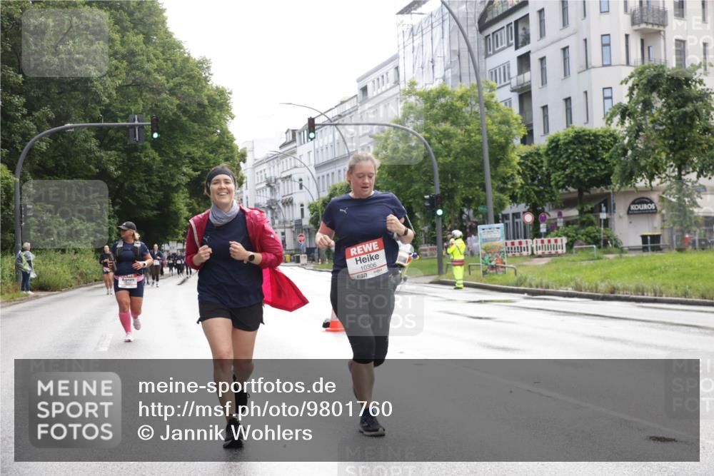14.06.2026 - REWE Women's Run Jannik Wohlers http://msf.ph/oto/9801760 14.06.2026 10:11:27 Laufen 10306 meine-sportfotos.de