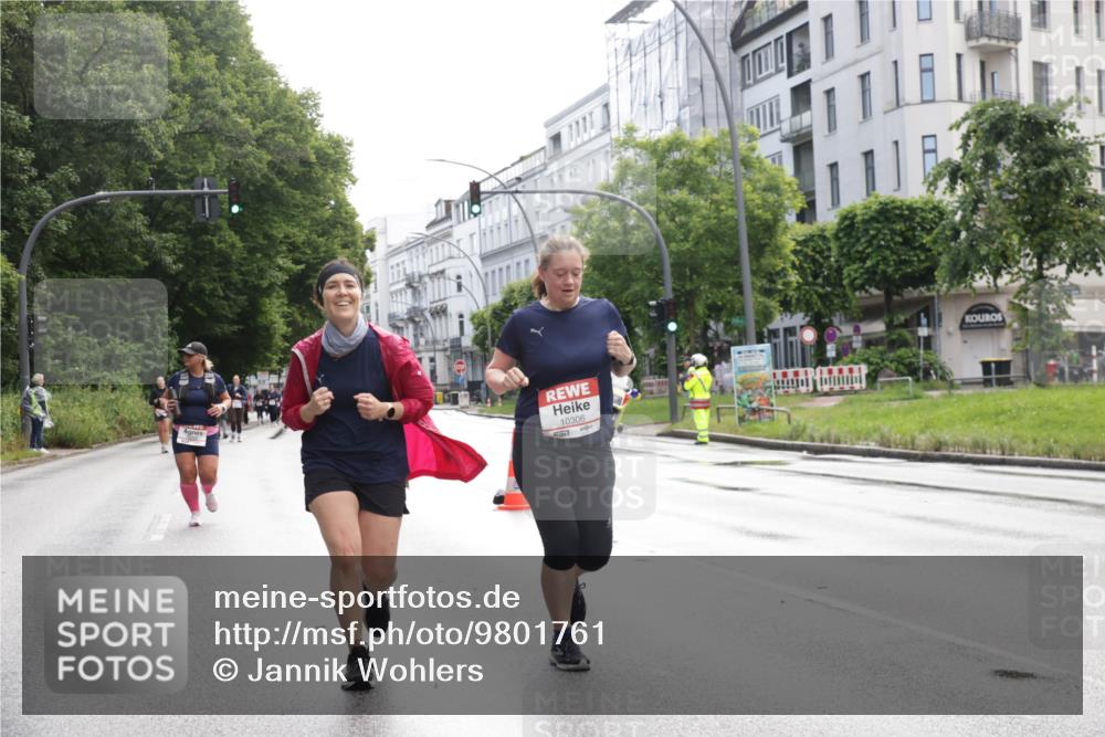 14.06.2026 - REWE Women's Run Jannik Wohlers http://msf.ph/oto/9801761 14.06.2026 10:11:27 Laufen 10306, 657 meine-sportfotos.de