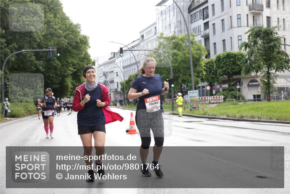 14.06.2026 - REWE Women's Run Jannik Wohlers http://msf.ph/oto/9801764 14.06.2026 10:11:27 Laufen 10306, 7 meine-sportfotos.de