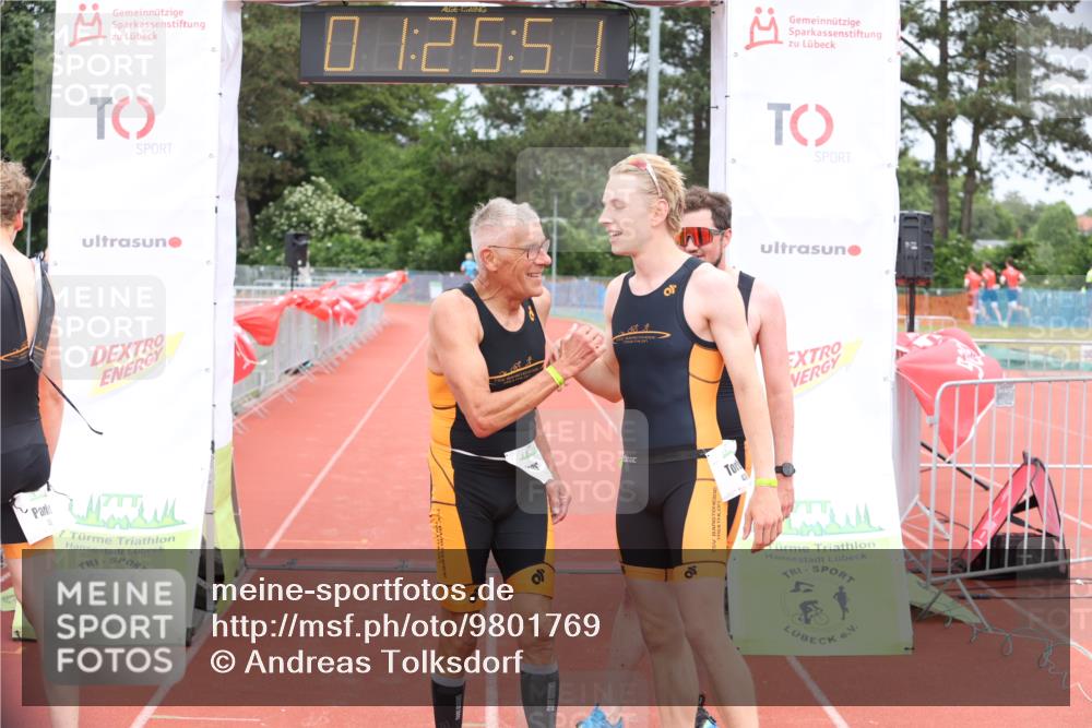 14.06.2026 - 7 Türme Triathlon Andreas Tolksdorf http://msf.ph/oto/9801769 14.06.2026 11:55:50 Ziel  meine-sportfotos.de