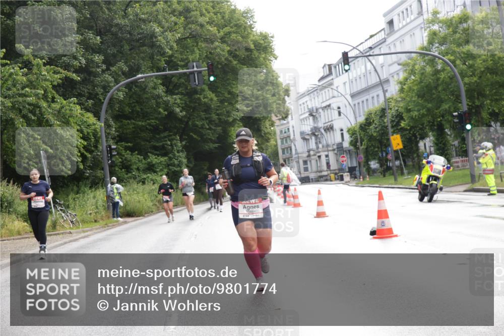14.06.2026 - REWE Women's Run Jannik Wohlers http://msf.ph/oto/9801774 14.06.2026 10:11:29 Laufen 10864, 1 meine-sportfotos.de