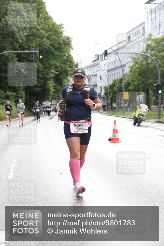 14.06.2026 - REWE Women's Run Jannik Wohlers http://msf.ph/oto/9801783 14.06.2026 10:11:30 Laufen 10864 meine-sportfotos.de