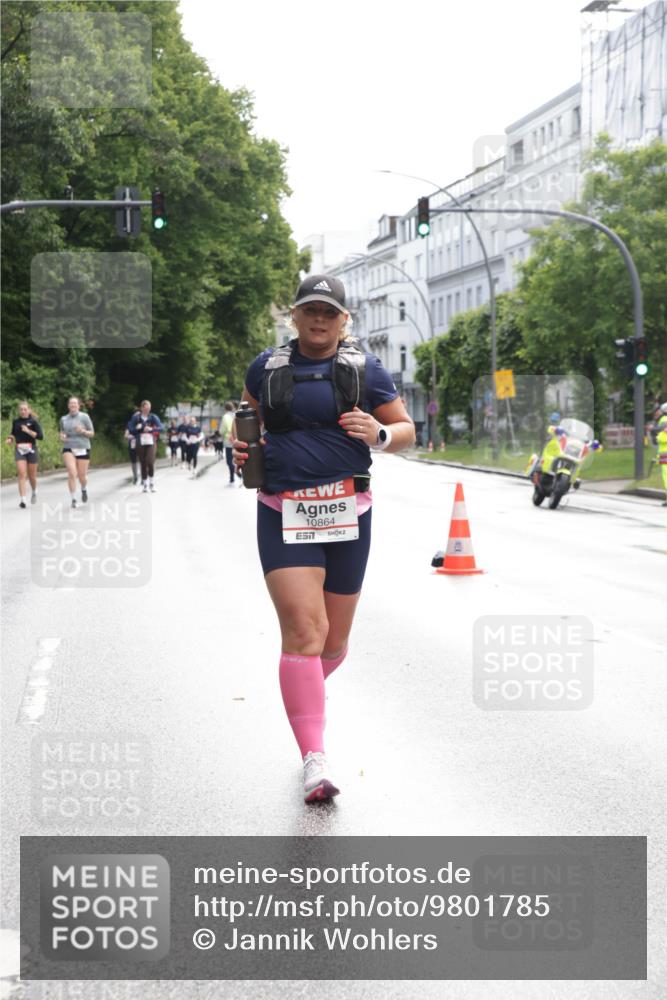 14.06.2026 - REWE Women's Run Jannik Wohlers http://msf.ph/oto/9801785 14.06.2026 10:11:30 Laufen 10864, 7 meine-sportfotos.de