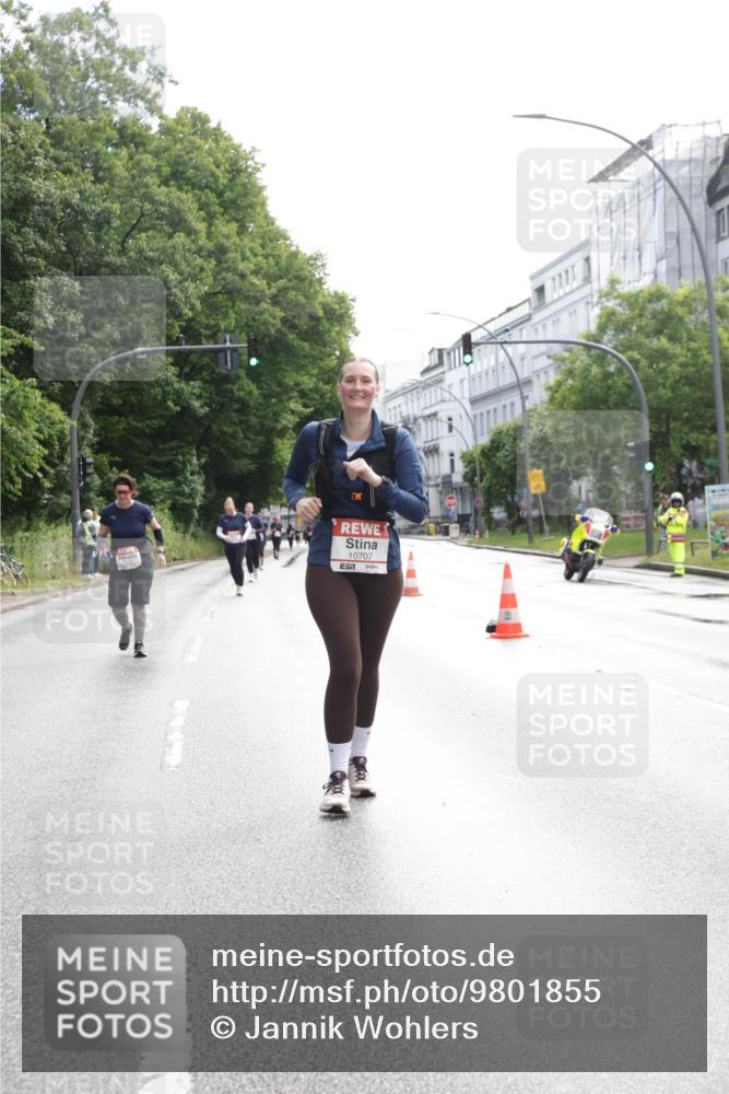 14.06.2026 - REWE Women's Run Jannik Wohlers http://msf.ph/oto/9801855 14.06.2026 10:11:43 Laufen 10707 meine-sportfotos.de