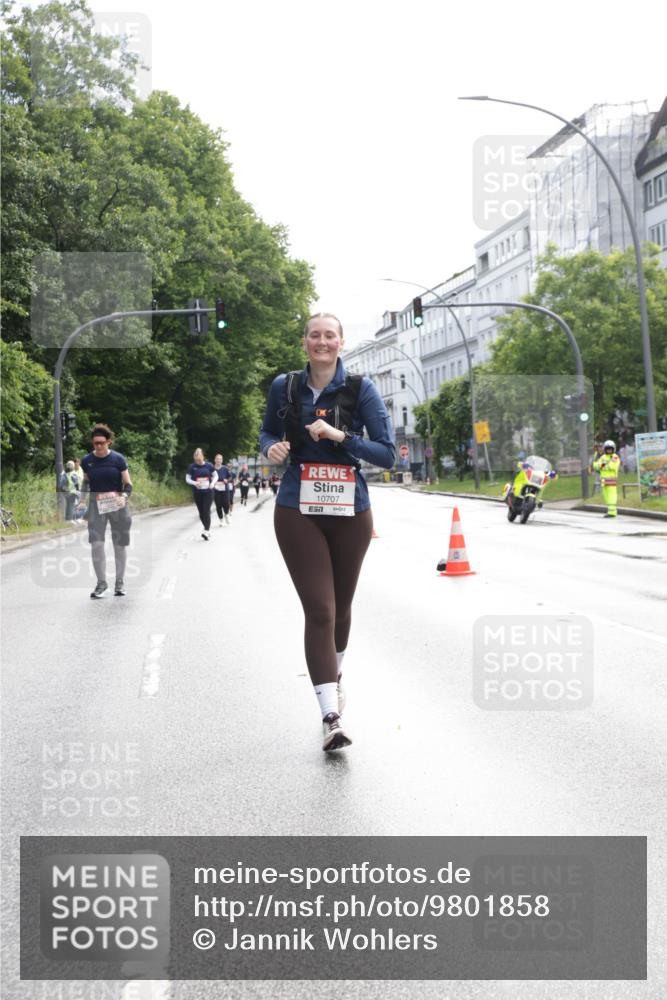 14.06.2026 - REWE Women's Run Jannik Wohlers http://msf.ph/oto/9801858 14.06.2026 10:11:43 Laufen 10707, 57 meine-sportfotos.de
