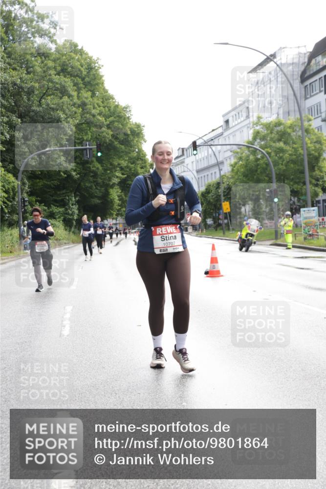 14.06.2026 - REWE Women's Run Jannik Wohlers http://msf.ph/oto/9801864 14.06.2026 10:11:43 Laufen 10707, 7 meine-sportfotos.de
