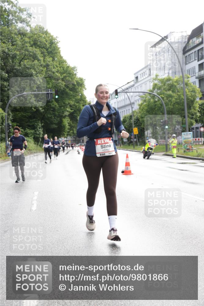 14.06.2026 - REWE Women's Run Jannik Wohlers http://msf.ph/oto/9801866 14.06.2026 10:11:43 Laufen 10707, 57, 1501 meine-sportfotos.de