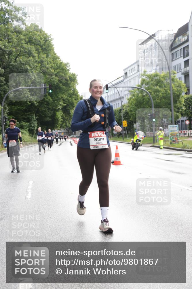 14.06.2026 - REWE Women's Run Jannik Wohlers http://msf.ph/oto/9801867 14.06.2026 10:11:43 Laufen 10707, 7 meine-sportfotos.de