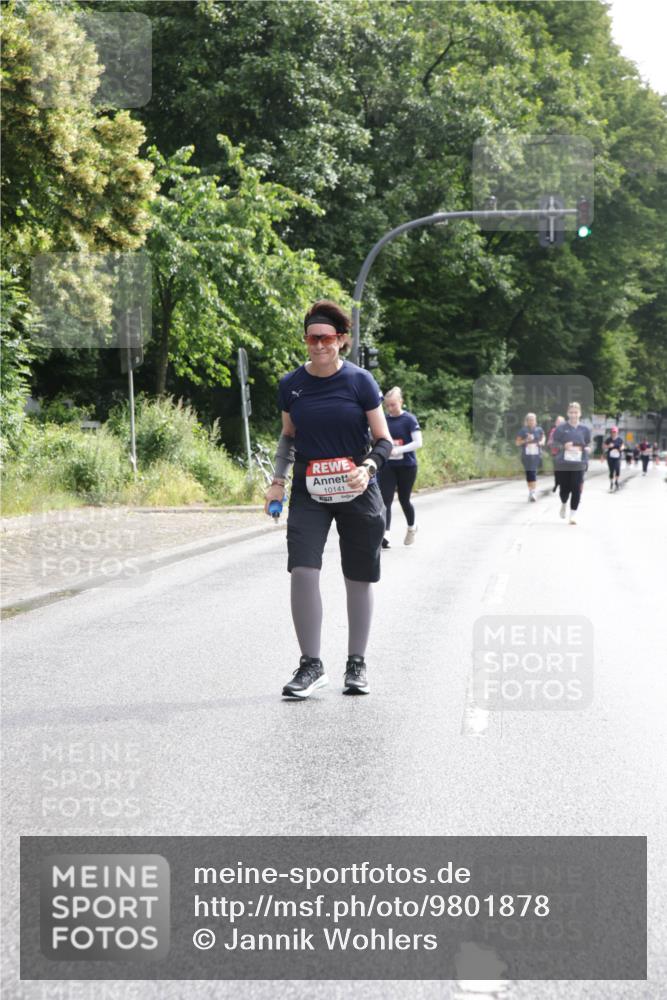 14.06.2026 - REWE Women's Run Jannik Wohlers http://msf.ph/oto/9801878 14.06.2026 10:11:45 Laufen 10141 meine-sportfotos.de