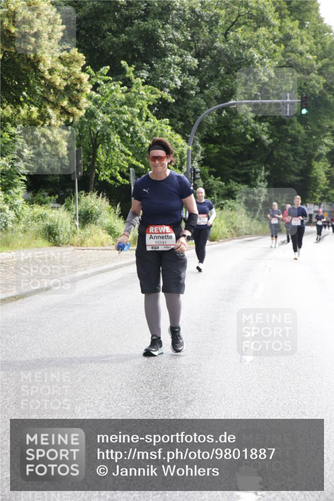 14.06.2026 - REWE Women's Run Jannik Wohlers http://msf.ph/oto/9801887 14.06.2026 10:11:46 Laufen 10141 meine-sportfotos.de