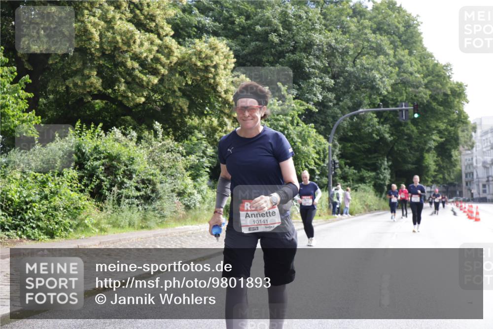 14.06.2026 - REWE Women's Run Jannik Wohlers http://msf.ph/oto/9801893 14.06.2026 10:11:47 Laufen 10141, 65 meine-sportfotos.de