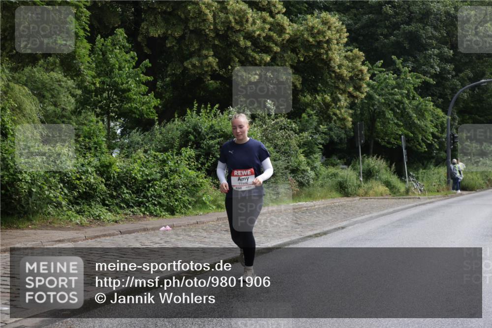 14.06.2026 - REWE Women's Run Jannik Wohlers http://msf.ph/oto/9801906 14.06.2026 10:11:51 Laufen 11466 meine-sportfotos.de