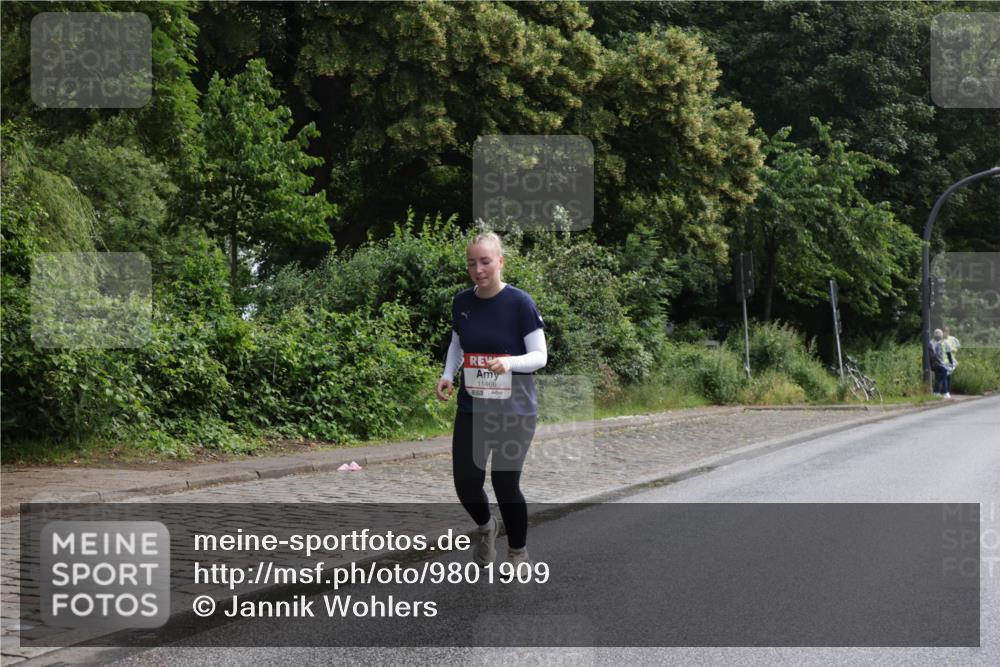 14.06.2026 - REWE Women's Run Jannik Wohlers http://msf.ph/oto/9801909 14.06.2026 10:11:51 Laufen 11466, 571 meine-sportfotos.de