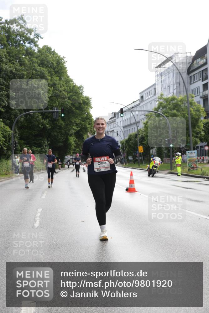 14.06.2026 - REWE Women's Run Jannik Wohlers http://msf.ph/oto/9801920 14.06.2026 10:11:54 Laufen 10354, 657 meine-sportfotos.de