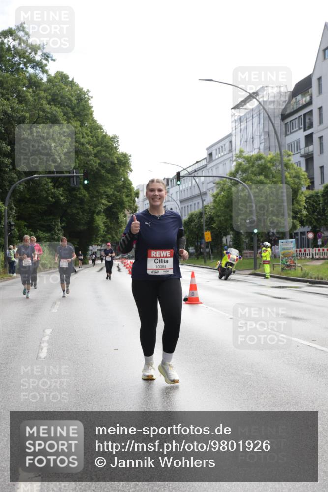 14.06.2026 - REWE Women's Run Jannik Wohlers http://msf.ph/oto/9801926 14.06.2026 10:11:54 Laufen 10354, 57 meine-sportfotos.de