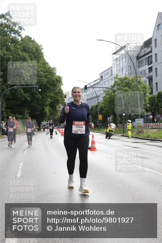 14.06.2026 - REWE Women's Run Jannik Wohlers http://msf.ph/oto/9801927 14.06.2026 10:11:54 Laufen 10354, 57 meine-sportfotos.de